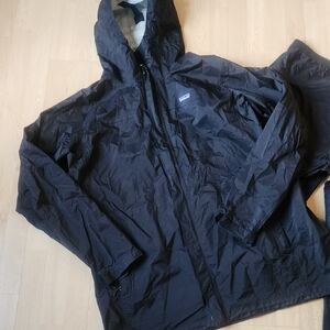 Patagonia Men's Rain Jacket And Pants XxL